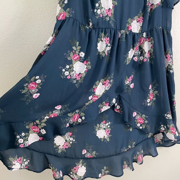 Torrid Womens Plus 2X Lexie Navy Floral Georgette Hi-Lo Tunic Top Short Sleeve - Picture 11 of 12